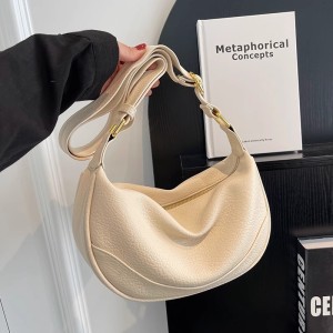 Retro high-end fashion small bag for women 2025 autumn and winter simple casual saddle bag niche versatile trendy shoulder bag